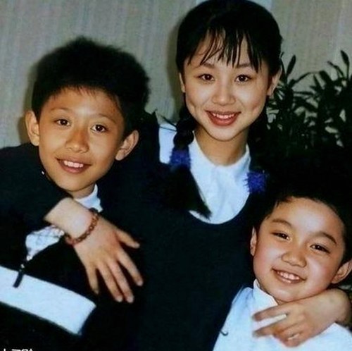 娱乐圈吃瓜大姐臻姐带你深度解读明星幕后黑料资源