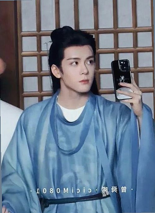 独家爆料：娱乐圈人物关系揭秘与动态解读