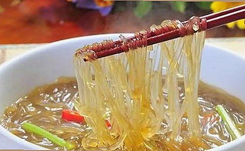 他在镜头前的突然转变，网友炸锅了！